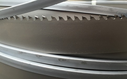 大理折叠打开不当，会给带锯条带来哪些损伤？